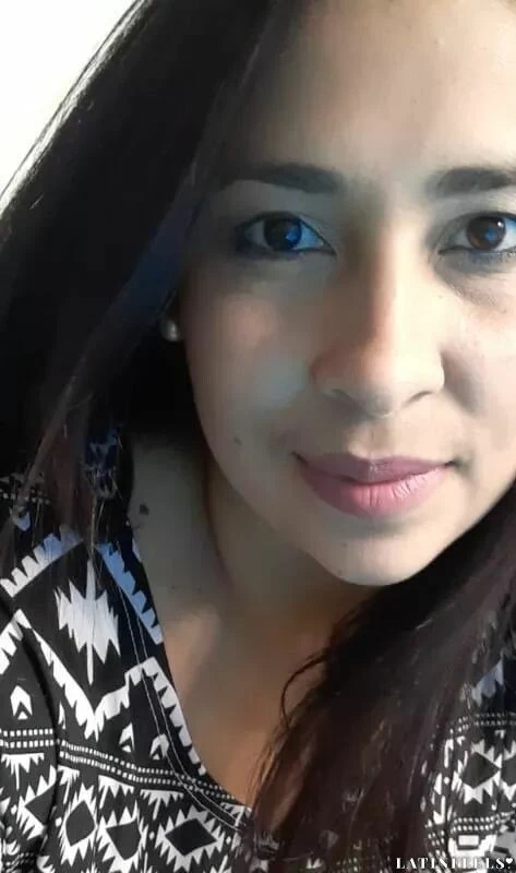 Elena, 38
