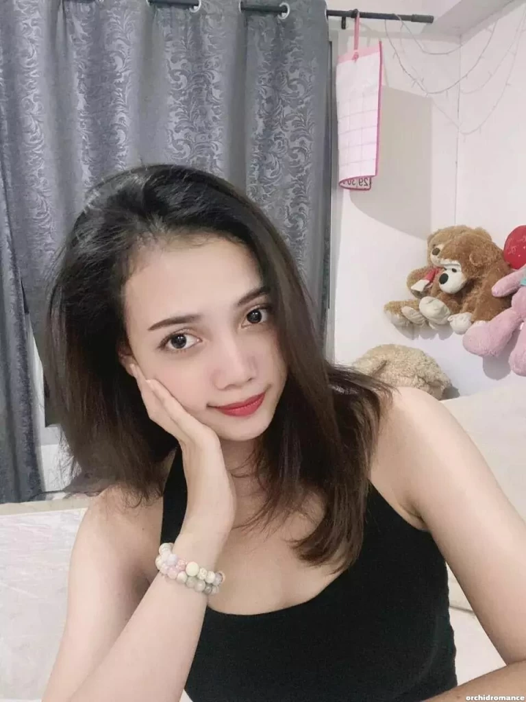 Donna Profile image 4