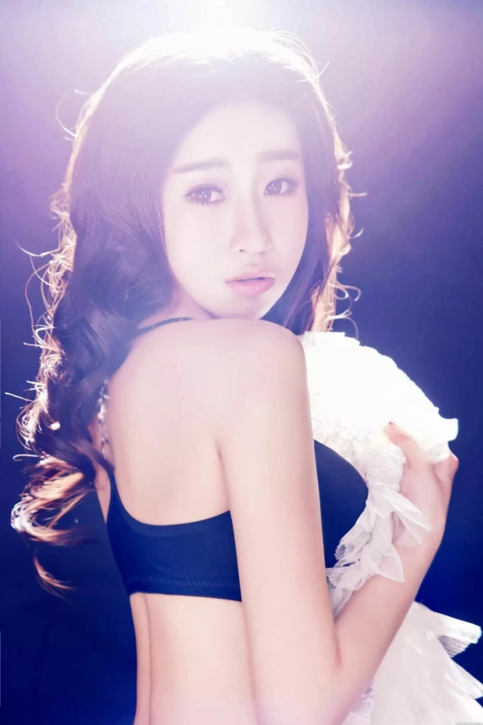 Qionghua Profile image 2
